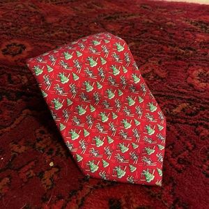 Vineyard vines skier tie